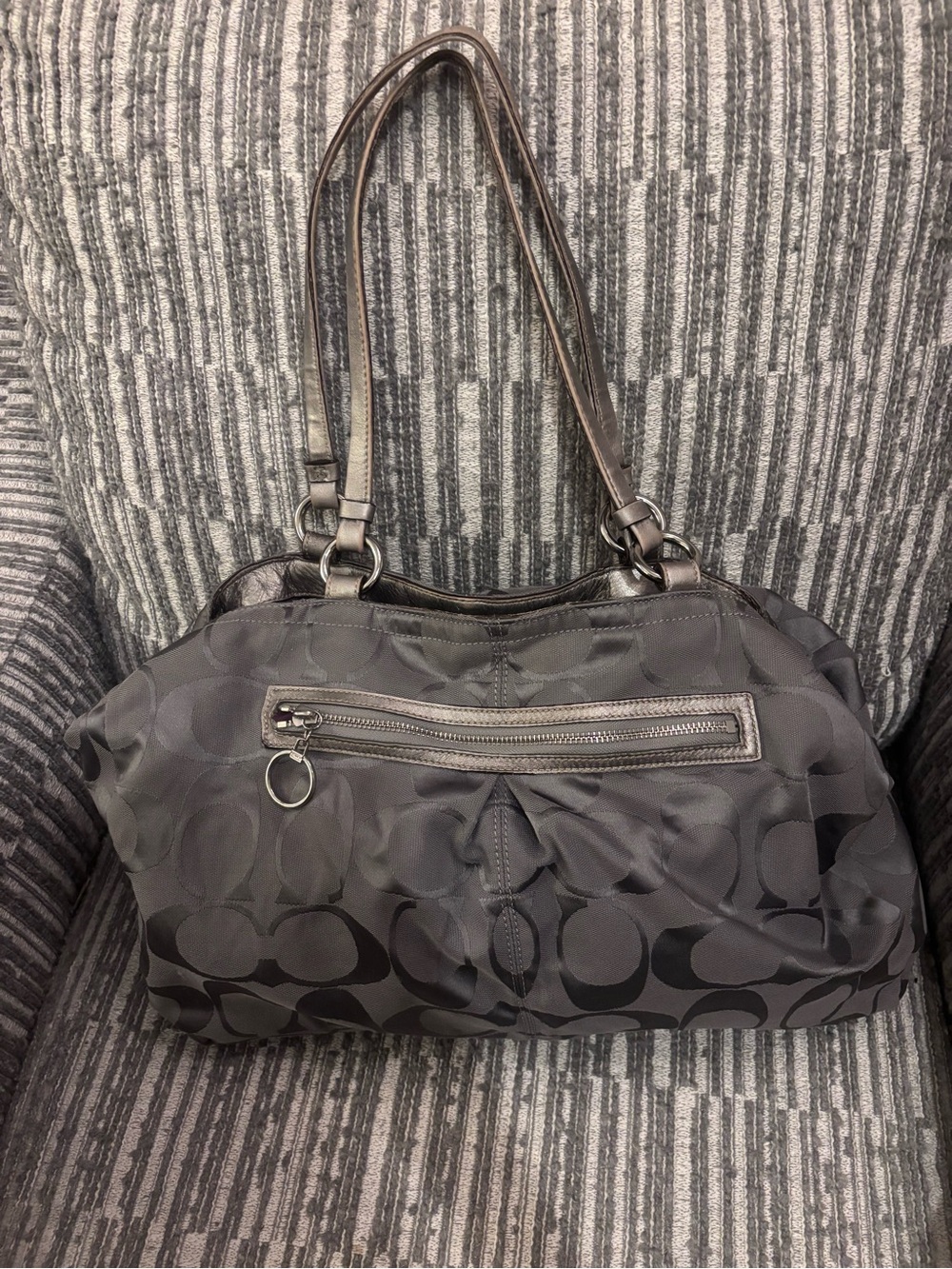 Coach Classic Gray Shoulder Bag with Signature Jacquard Pattern